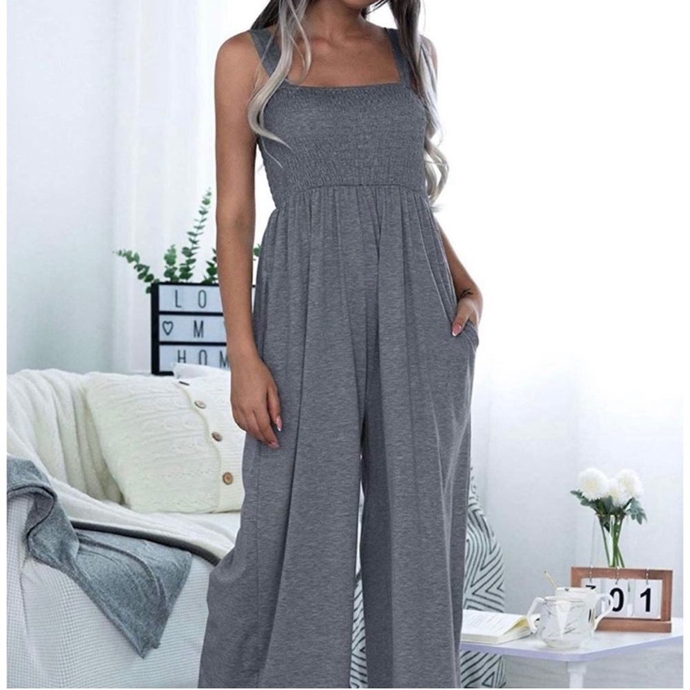 Onesie Romper Grey Size Medium-See Description $4.99 shipping rate is applied :>